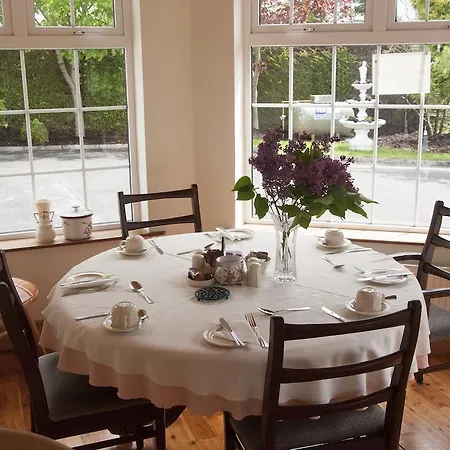 Benown House B&B Frühstückspension Glassan