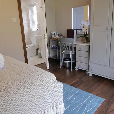 Benown House B&B 글라슨