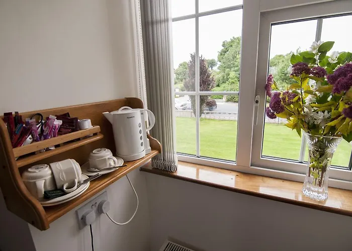 Benown House B&B Bed & Breakfast 3*