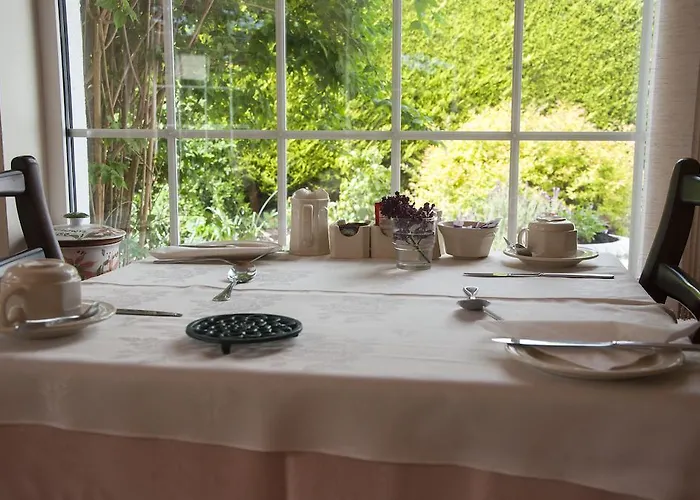 Benown House B&B Bed & Breakfast