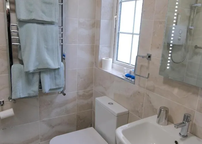 Benown House B&B 글라슨